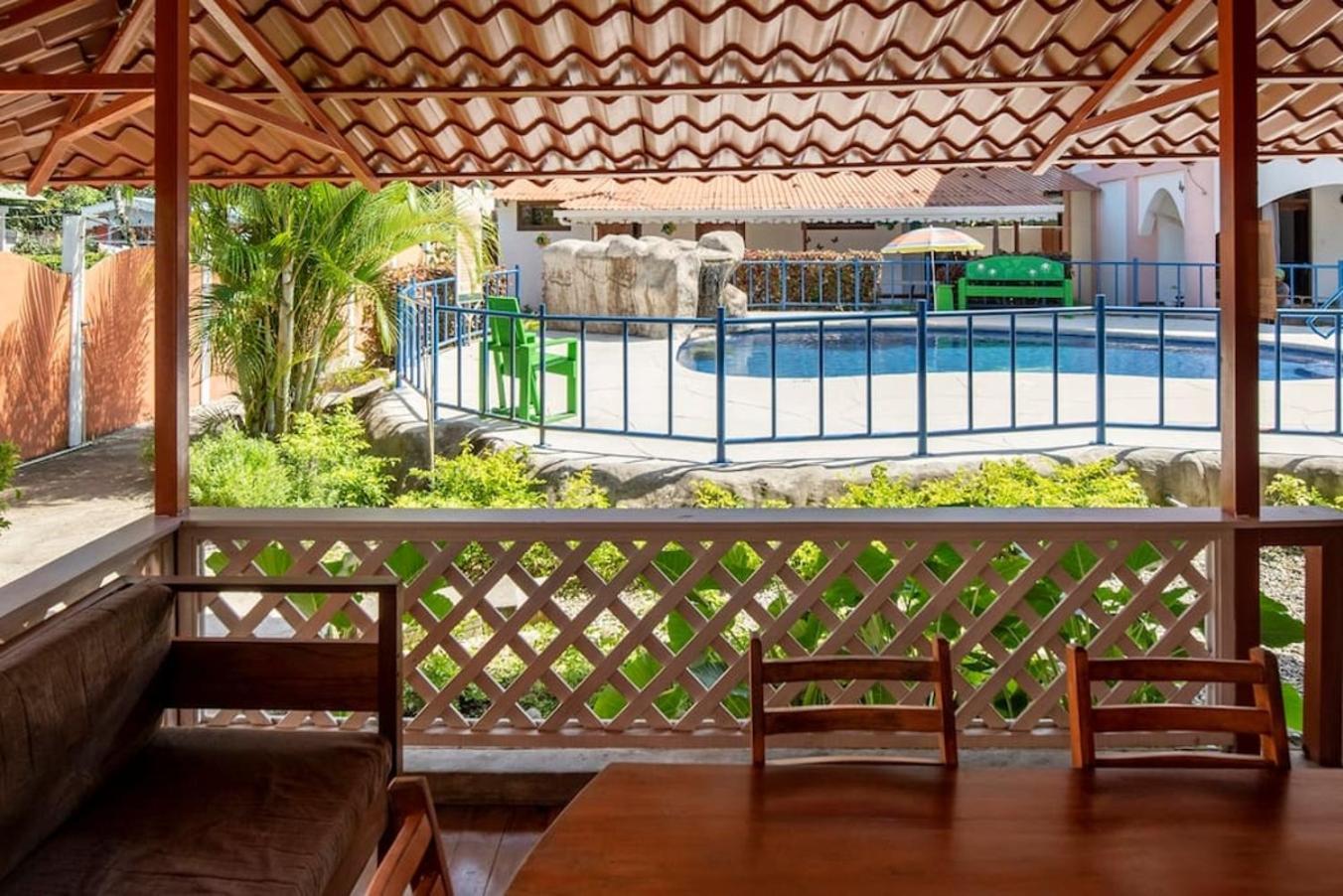 Poolside Beach House At Pangea Lodge Manzanillo  Buitenkant foto